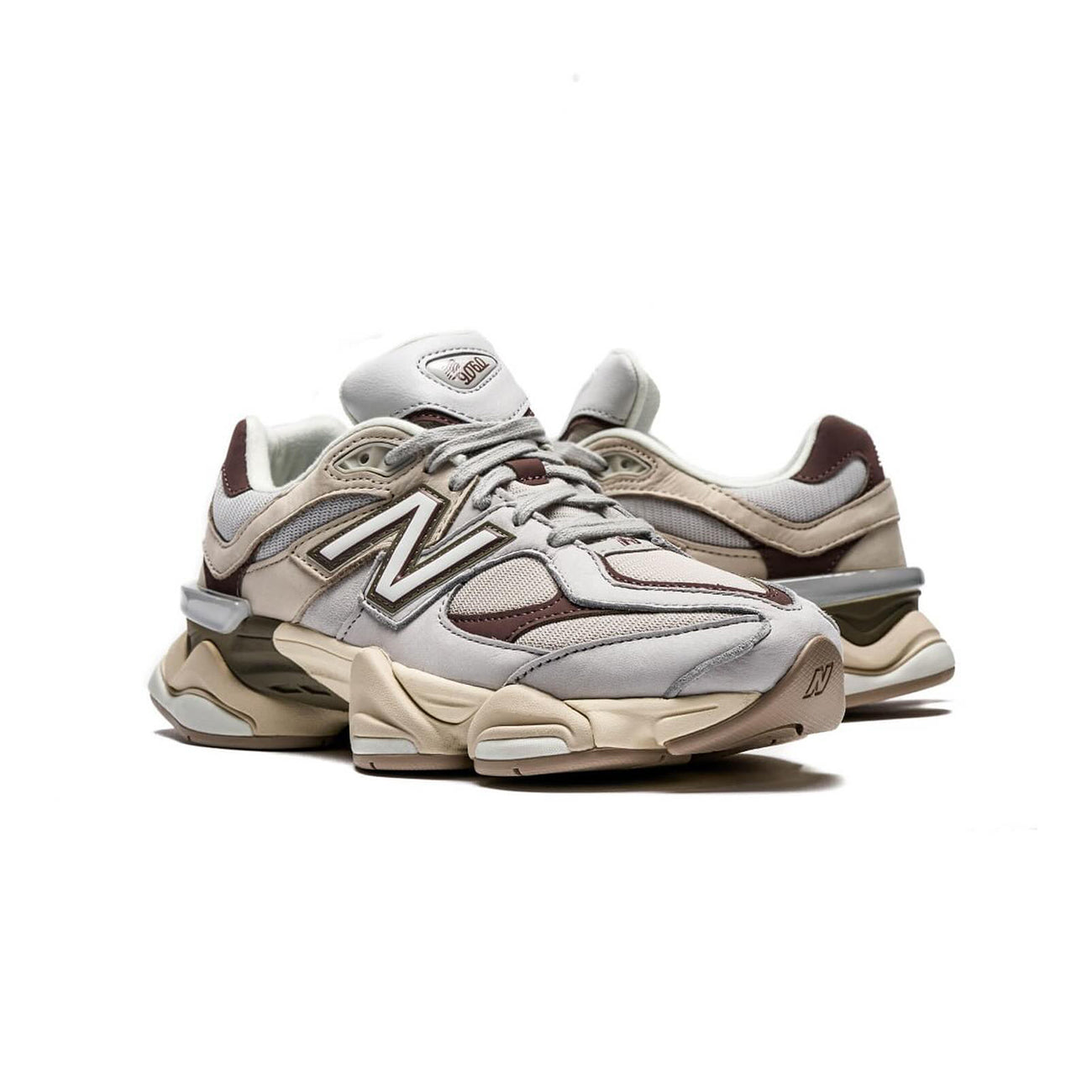 9060 "Grey Matter/Timberwolf